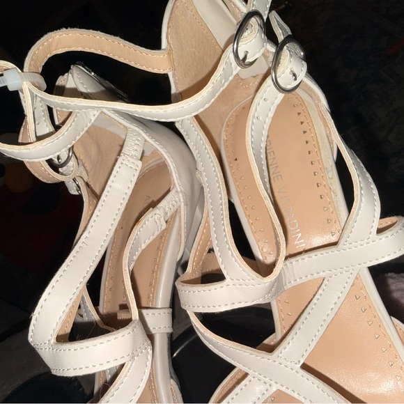 Adrienne Vittadini
Women’s Nanda Ankle Strap Pump Heels Womens 7.5 - Picture 7 of 7